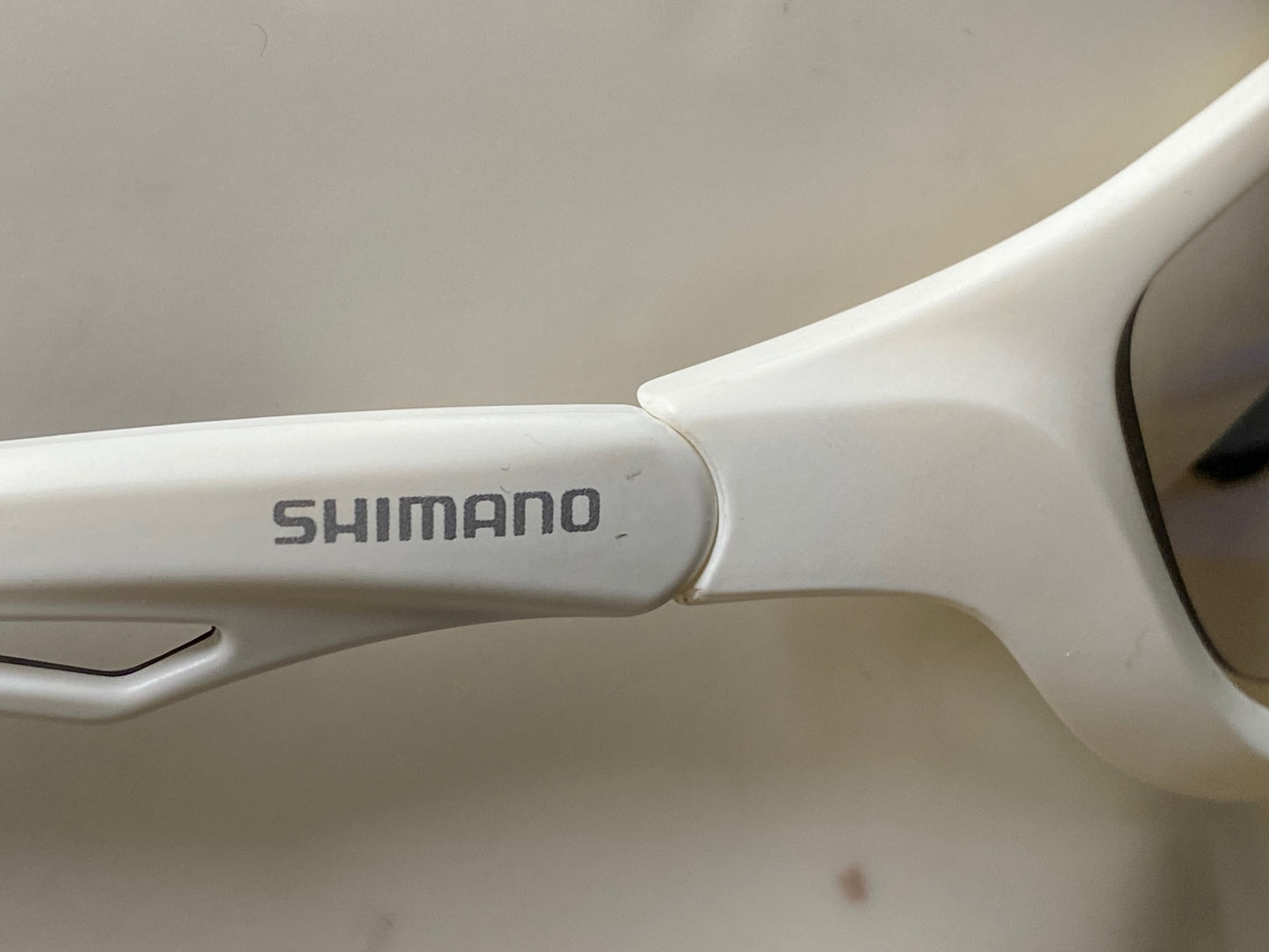 IT983 シマノ SHIMANO CE－S60X サングラス 白