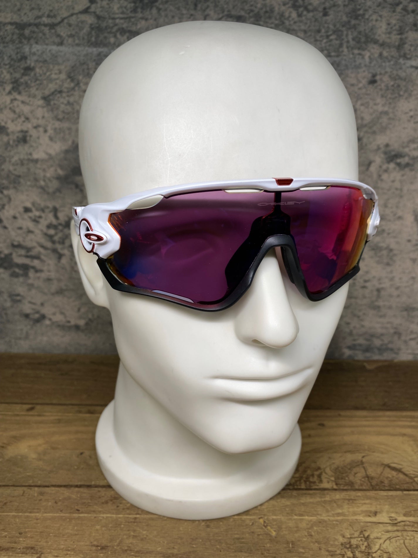 JB341 オークリー OAKLEY JAWBREAKER サングラス アイウェア 白 黒 PRIZMレンズ PHOTOCHROMICレンズ付属 ※レンズ一部剥がれ