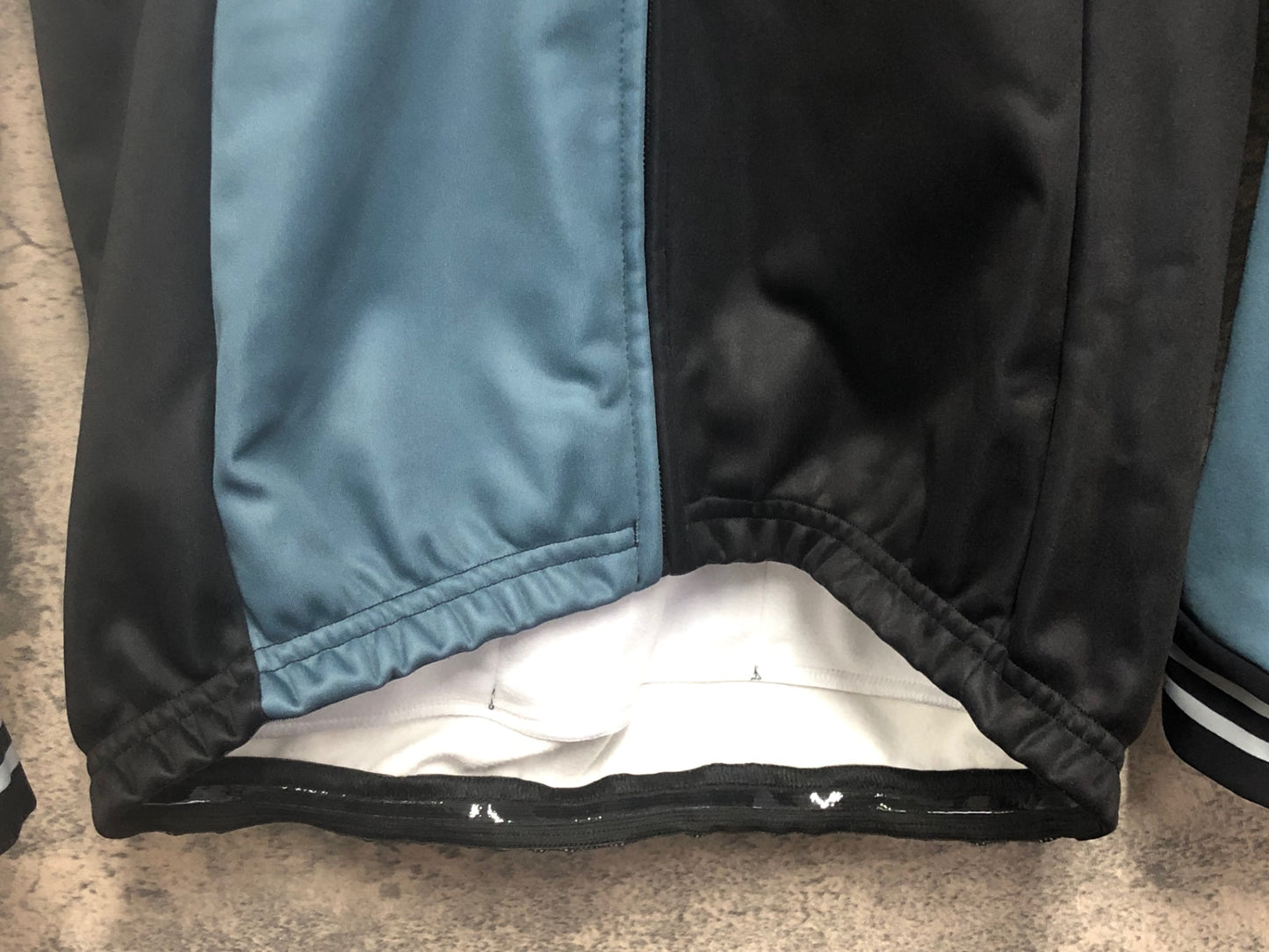 IV208 ジェッセージ GSG 長袖 サイクルジャケット 黒 白 M 裏起毛