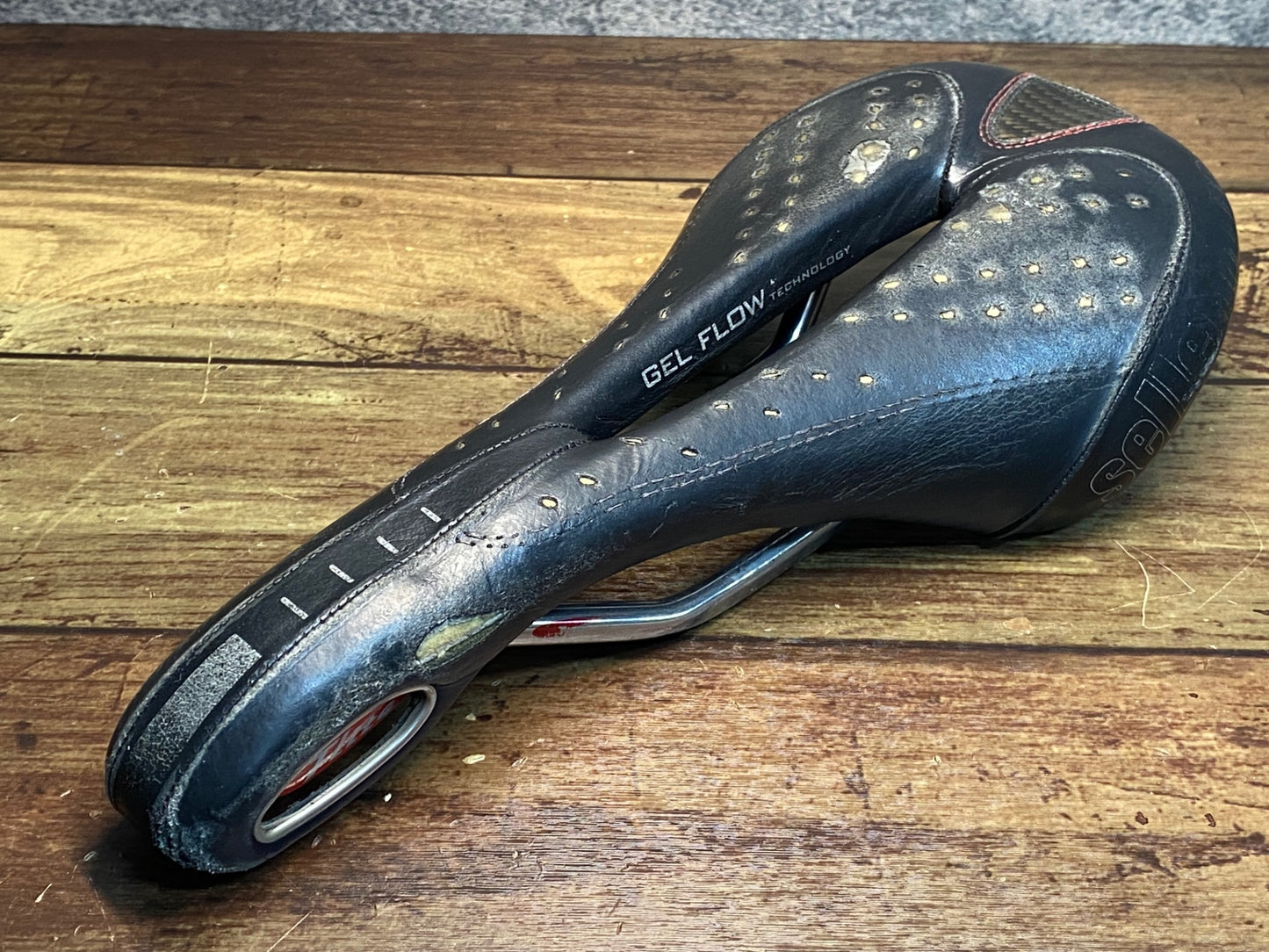 IX977 セライタリア selle ITALIA フライト FLITE GEL FLOW サドル 黒