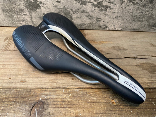 IQ976 セライタリア selle ITALIA SLR BOOST S3 ENDURANCEサドル 黒 130mm Ti316
