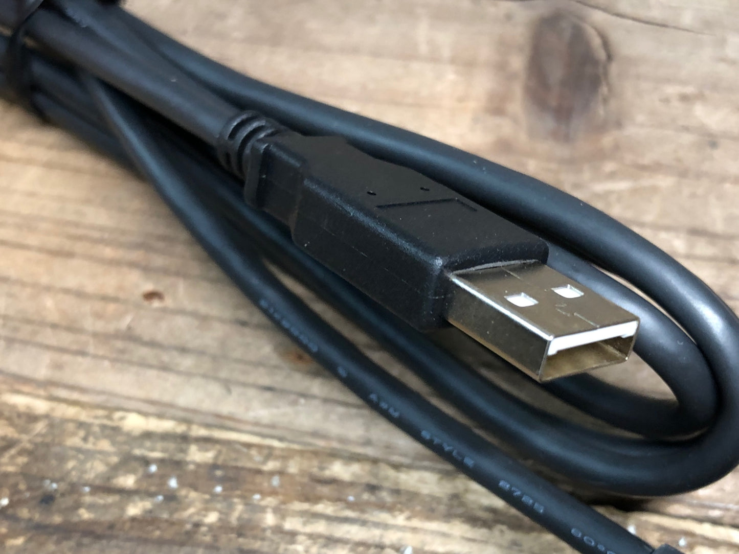 IZ446 シマノ SHIMANO EW-EC300 バッテリーチャージングケーブル Di2 未使用