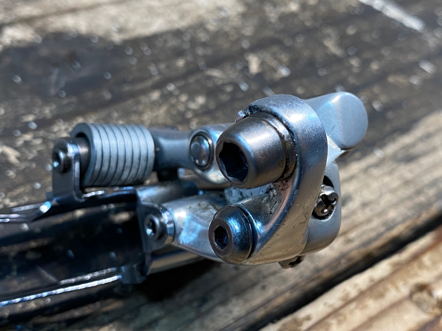 IT892 カンパニョーロ CAMPAGNOLO コーラス CHORUS フロントディレイラー 直付