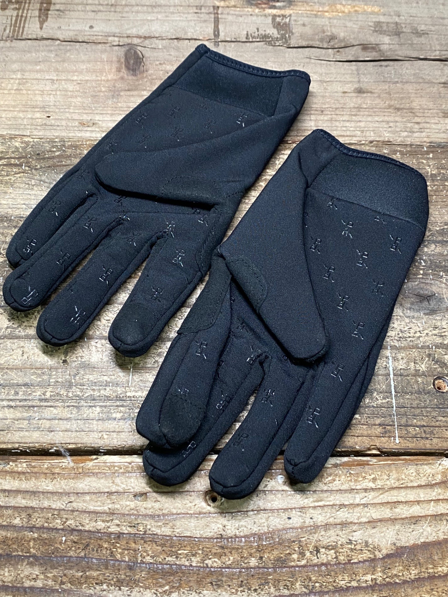 IS946 プロトンドパリ PELOTON DE PARIS 長指 グローブ M 黒