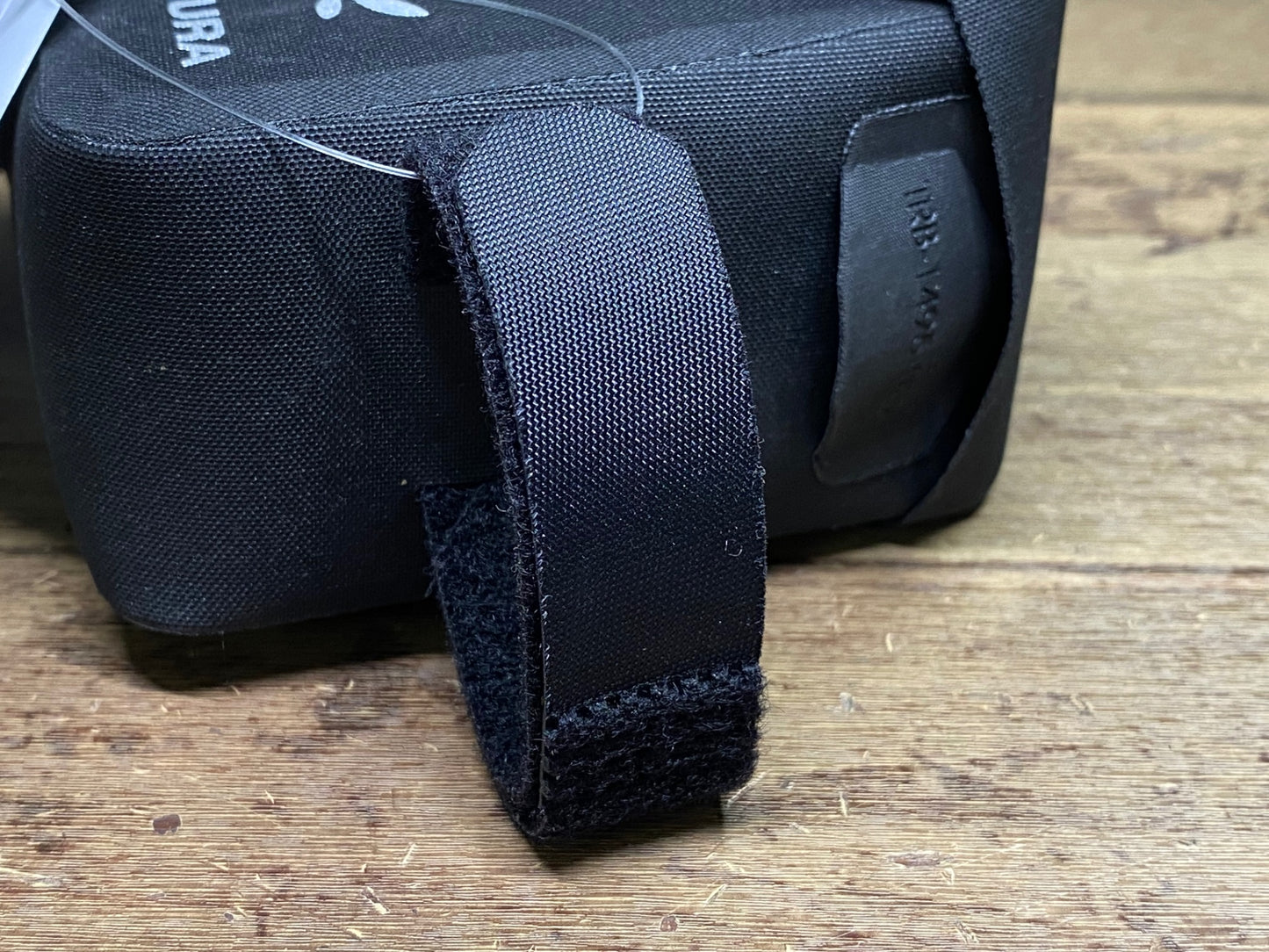 IY827 アピデュラ APIDURA レーシングトップチューブパッグ ボルトオン