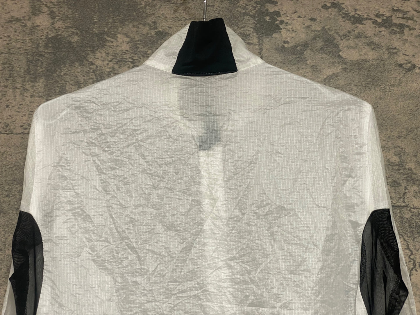 IV538 パールイズミ PEARL iZUMi 長袖 ウインドブレーカー 白 M