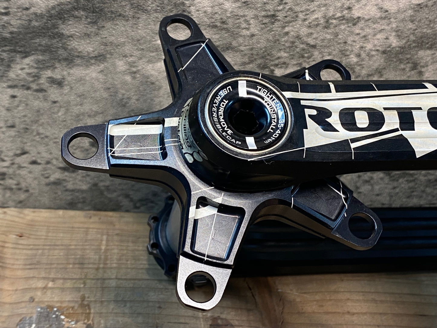 IM951 ローター ROTOR 3D＋クランクアームセット 170mm PCD110mm 5アーム Φ30mm CERVELO BB Light 専用