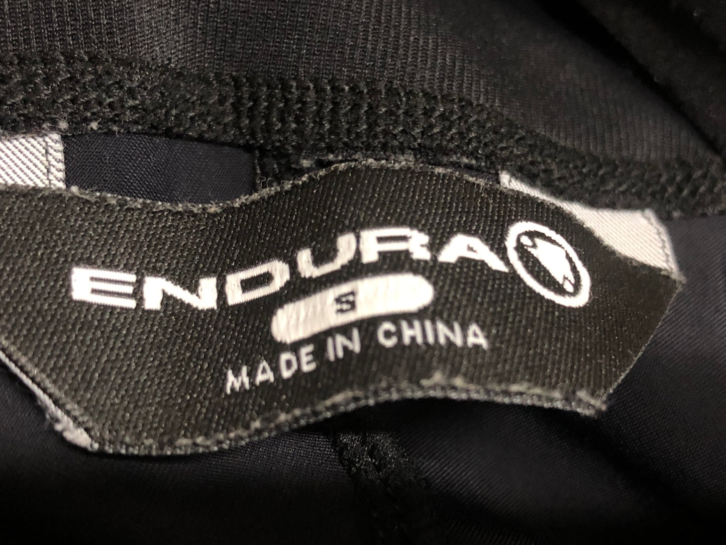 IZ531 エンデュラ ENDURA ビブショーツ 黒 S ※擦れ