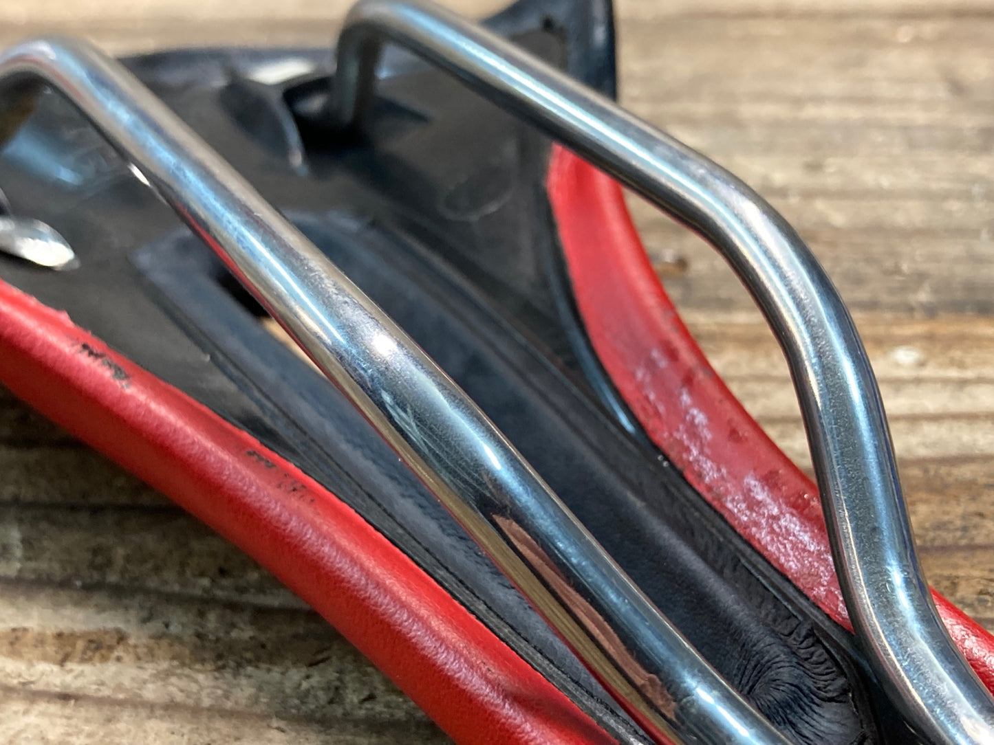 IQ580 セライタリア SELLE ITALIA SLR TEAM EDITION FLOW Ti316レール サドル