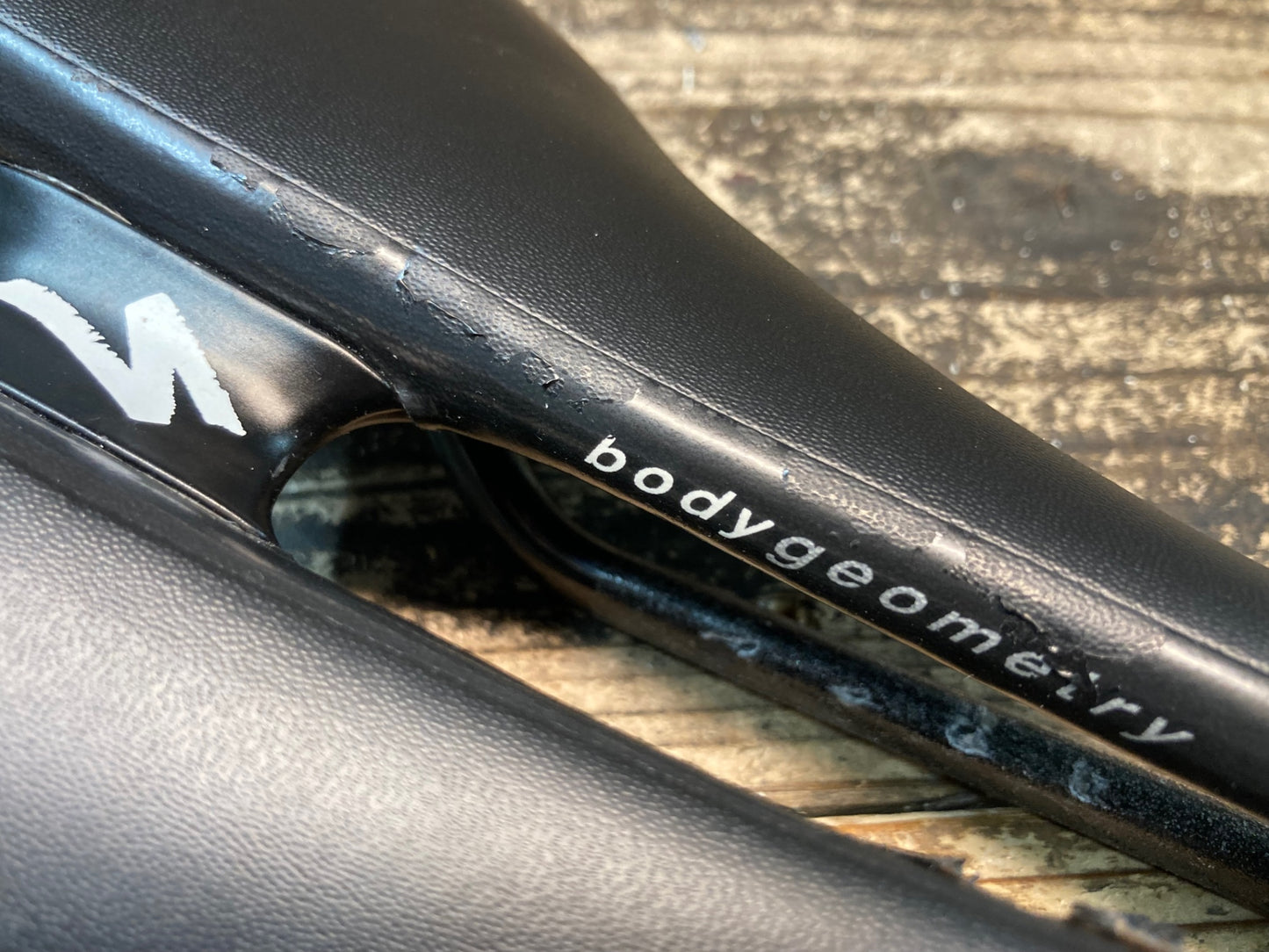 JD180 スペシャライズド SPECIALIZED ローミン ROMIN PRO サドル 黒 カーボンレール