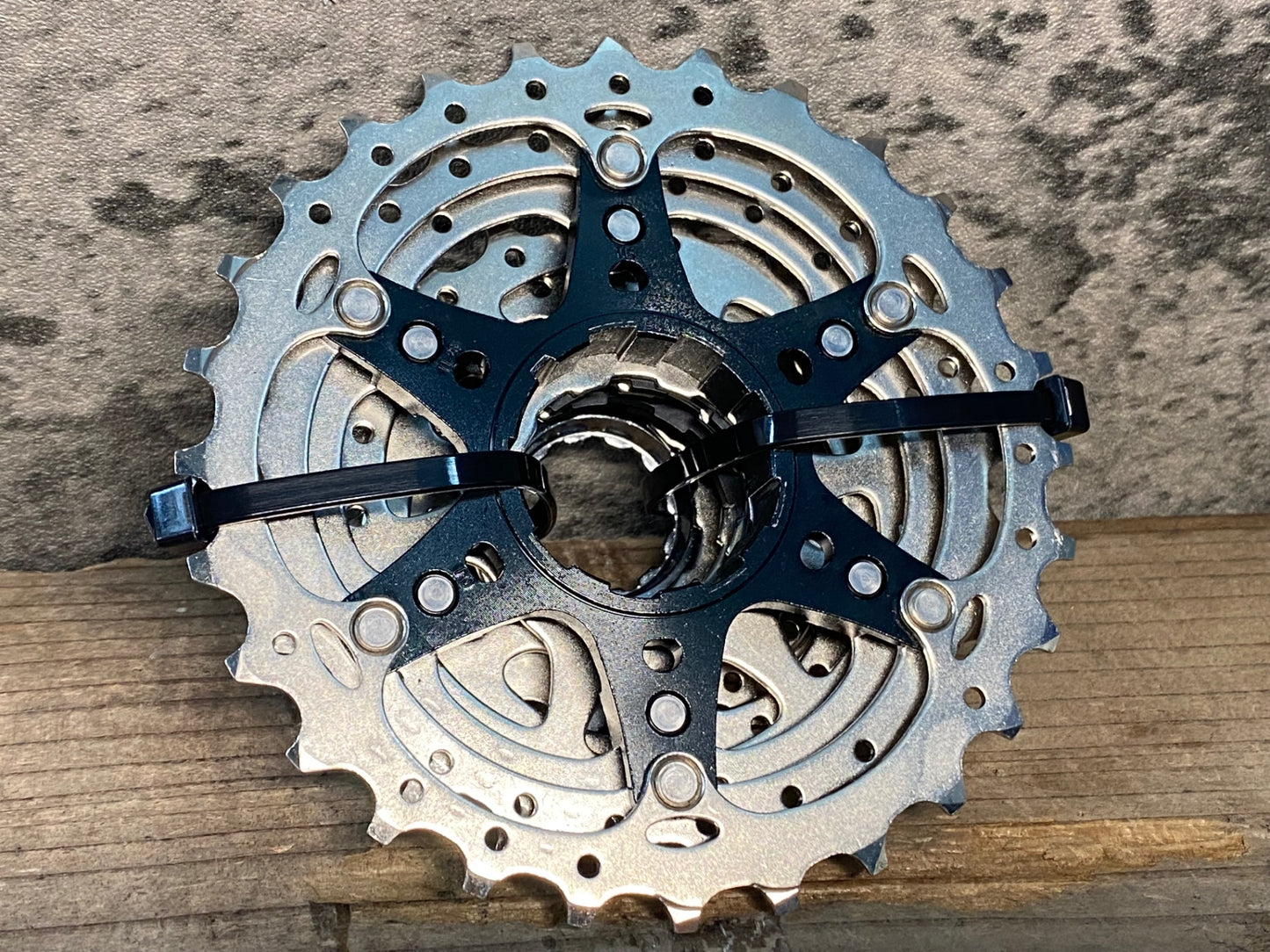 ID219 シマノ SHIMANO 105 CS-R7000 スプロケット 11s 11-28T