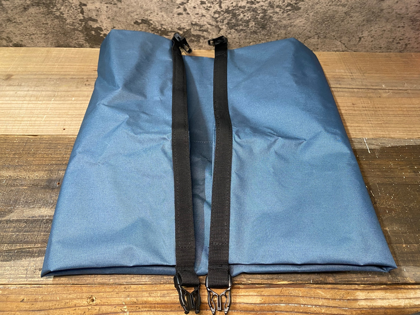 IM461 ドイター deuter カベゾン CABEZON HD14 フロントバッグ ※スレ傷