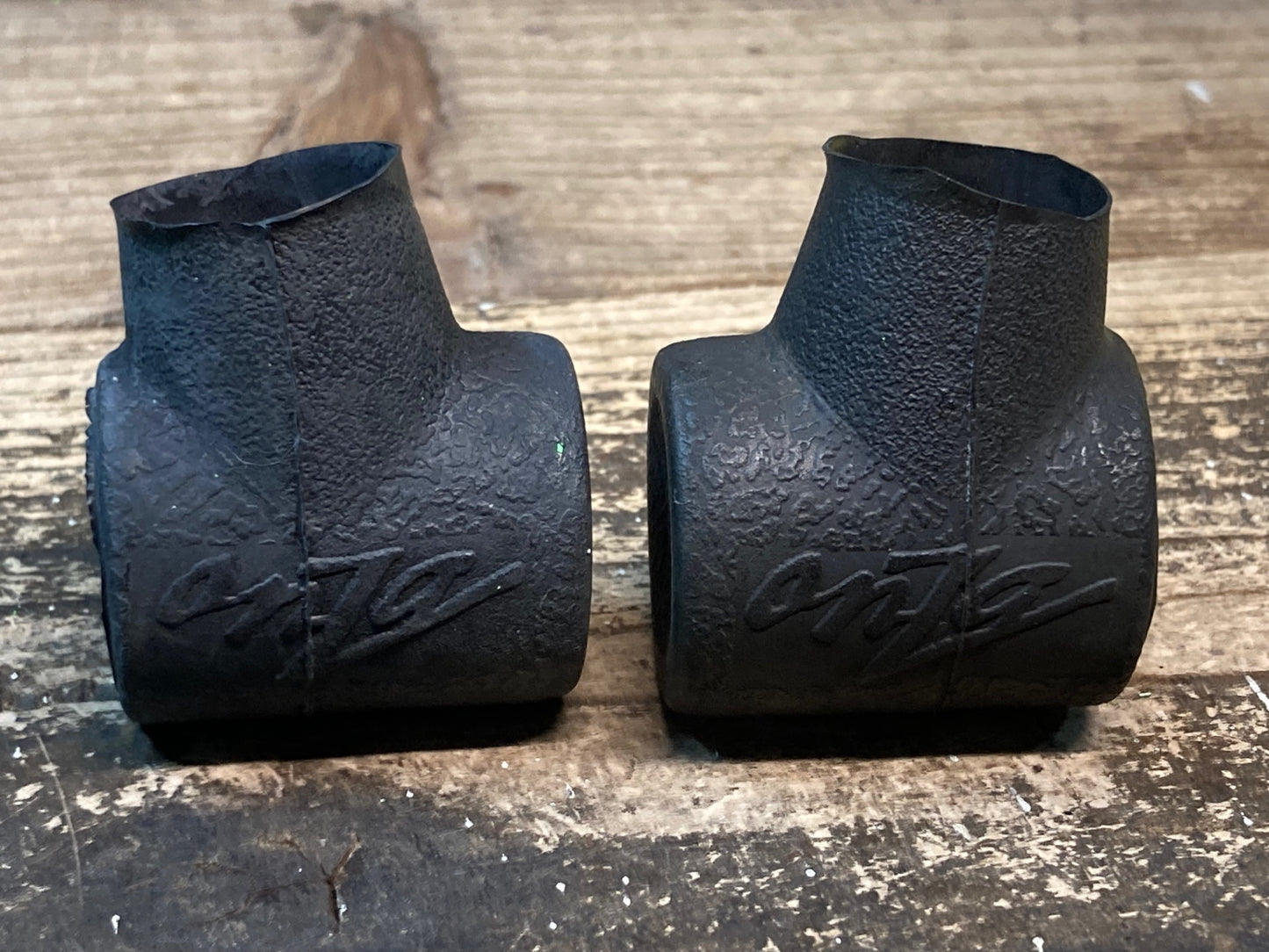 IC376 オンザ ONZA MT-02R BOLD BAR ENDS ハンドル バーエンドバー