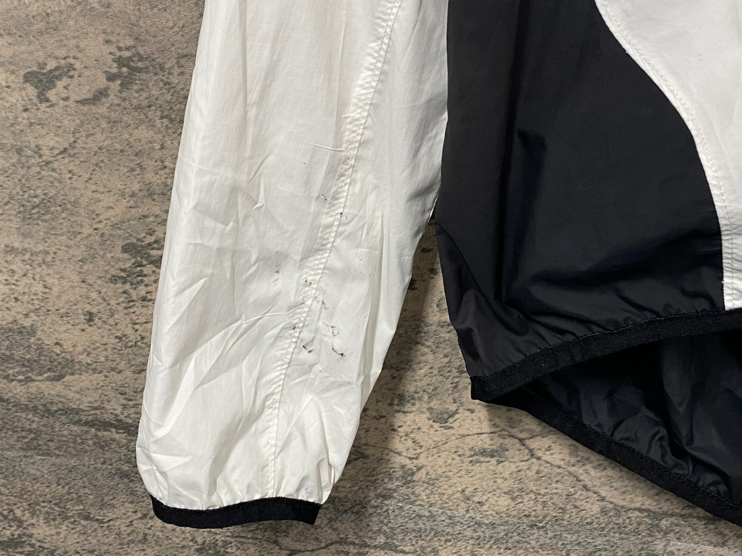 IZ545 パールイズミ PEARL iZUMi 長袖ウィンドブレーカー 白 S 擦れ 汚れ