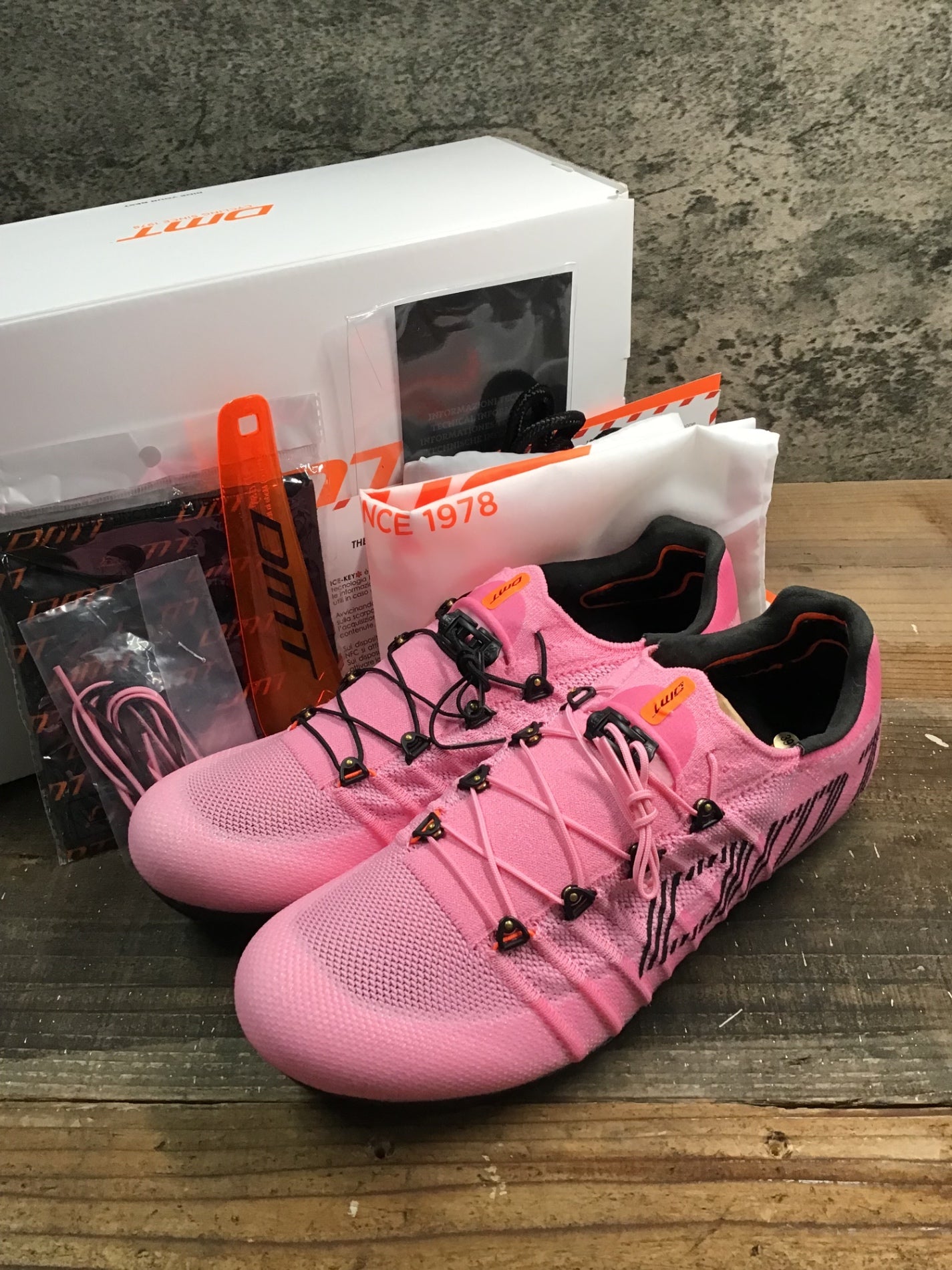 IN514 DMT POGI'S GIRO SHOES ビンディングシューズ ピンク EU39.5 SPD-SL