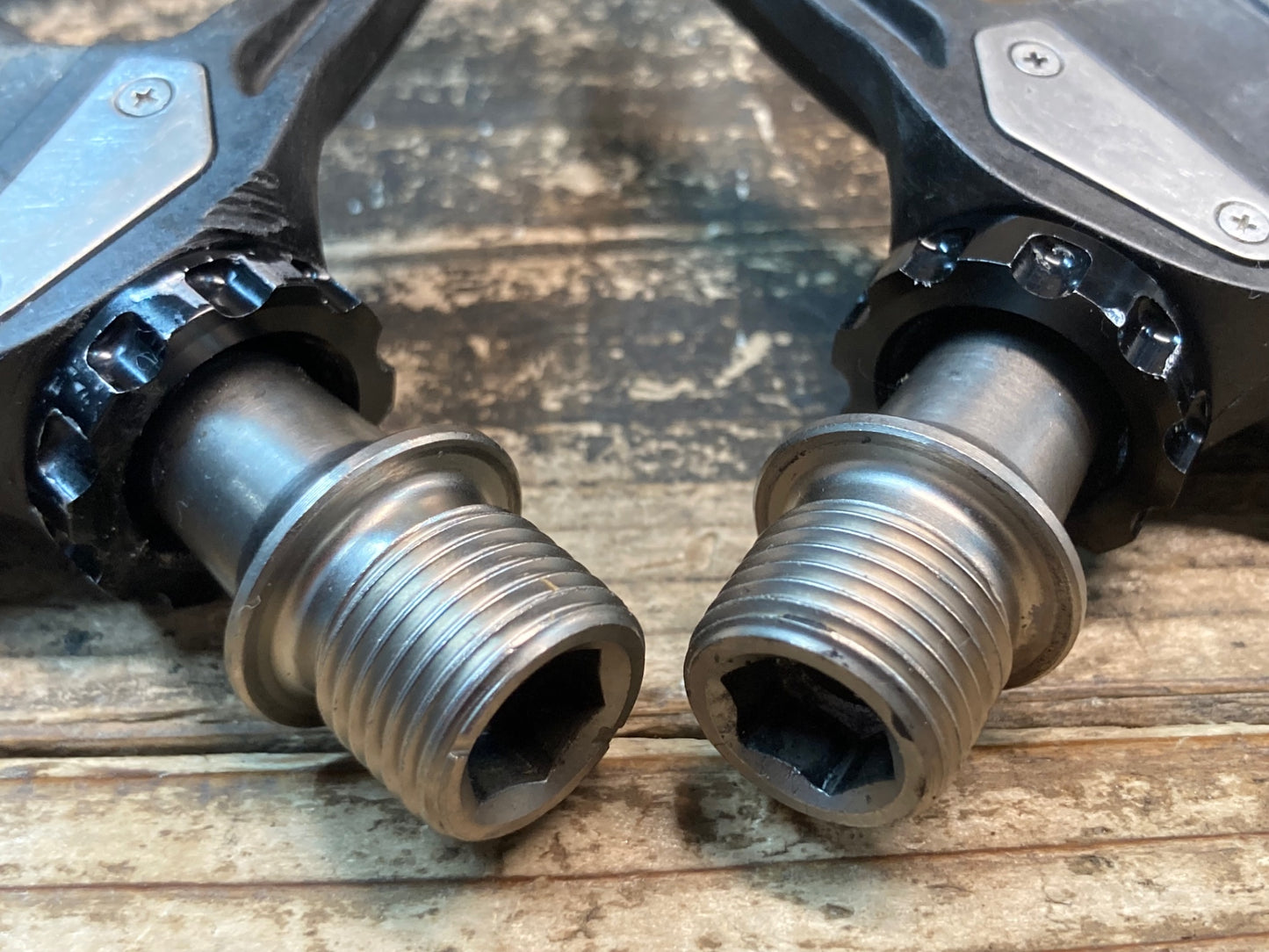 IN638 シマノ SHIMANO 105 PD-R7000 ビンディングペダル SPD-SL