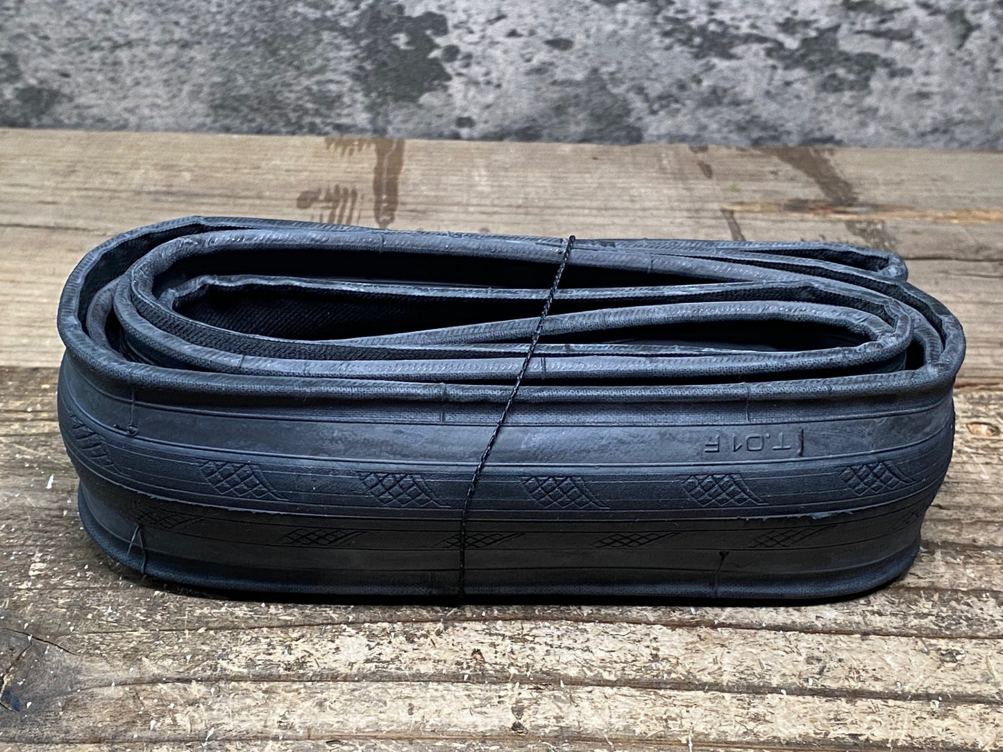 IV703 ヴィットリア vittoria ZAFFIRO PRO GRAPHENE 2.0 タイヤ 700x23c