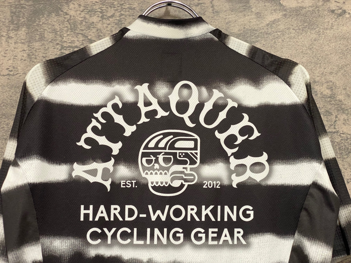 JA622 アタッカー ATTAQUER 半袖 サイクルジャージ 白 黒 M