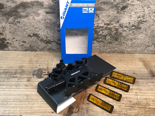 IW037 ジャイアント GIANT ULTRA LIGHT PEDAL フラットペダル