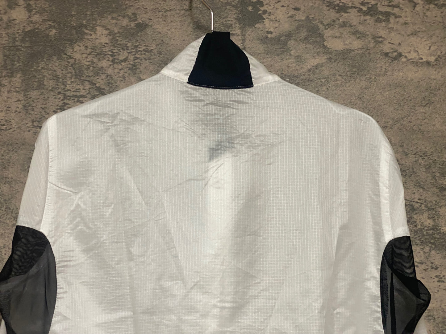 IZ214 パールイズミ PEARL iZUMi 長袖 ウィンドブレーカー 白 M