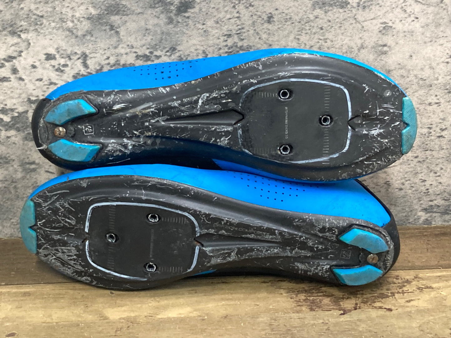 IY841 ボントレガー BONTRAGER VELOCIS ビンディングシューズ 青 EU42 SPD-SL