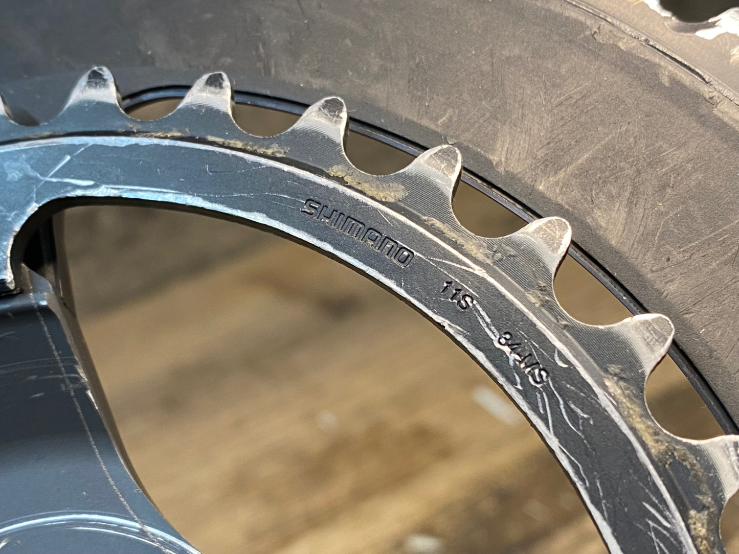 IW540 シマノ SHIMANO アルテグラ ULTEGRA FC-R8000 クランクセット 170mm 50/34T 強いアームのスレ 歯の摩耗 ジャンク