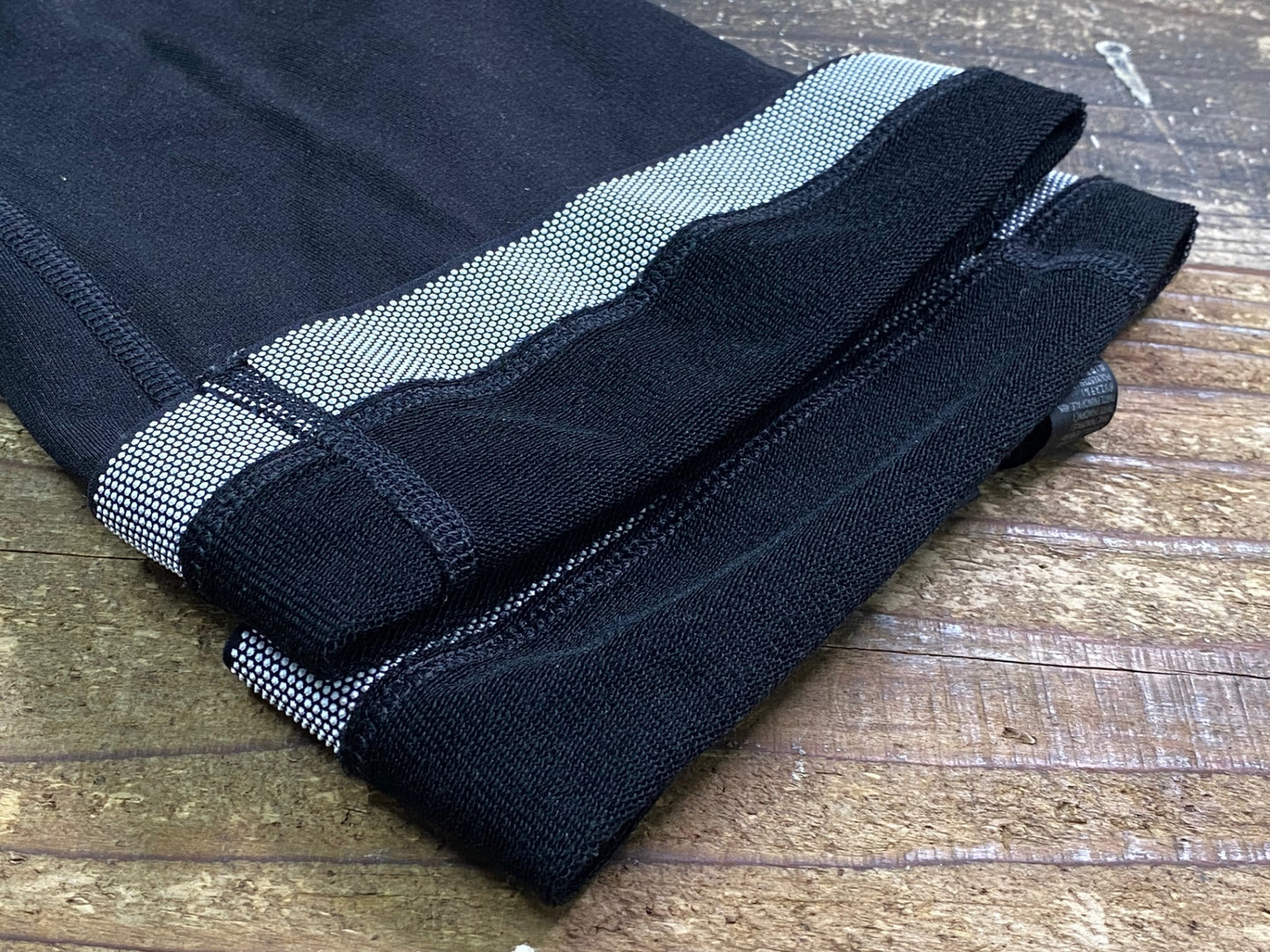 IV236 ラファ Rapha CLASSIC THERMAL LEG Warmers 黒 ピンク