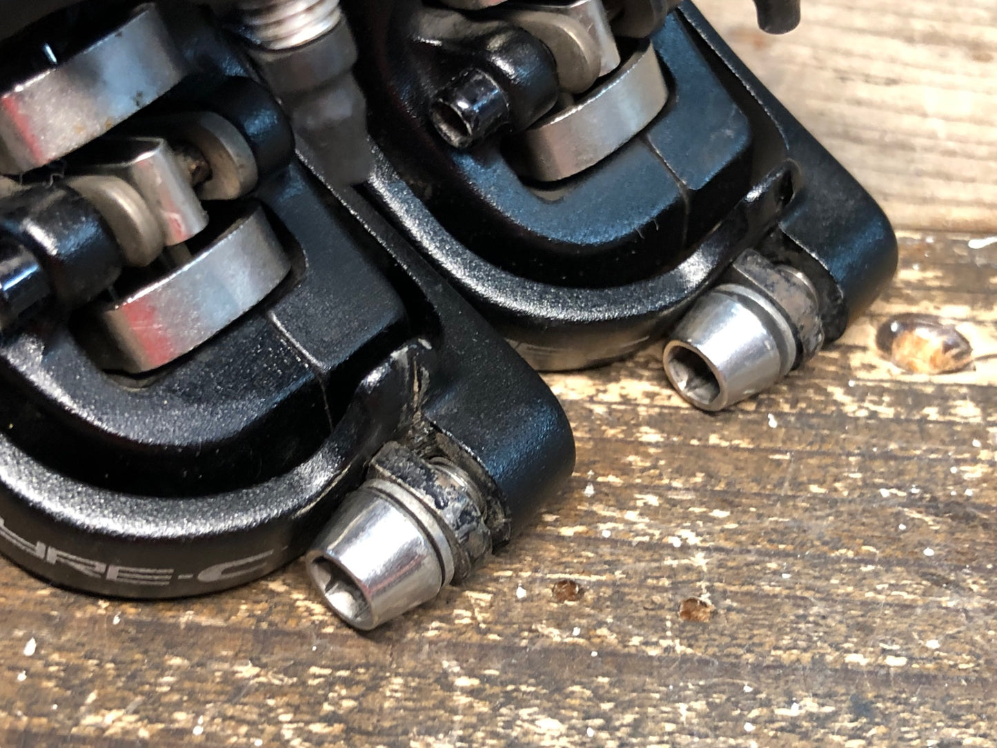 IQ461 TRP SPYRE-C ディスク ブレーキキャリパー 前後セット