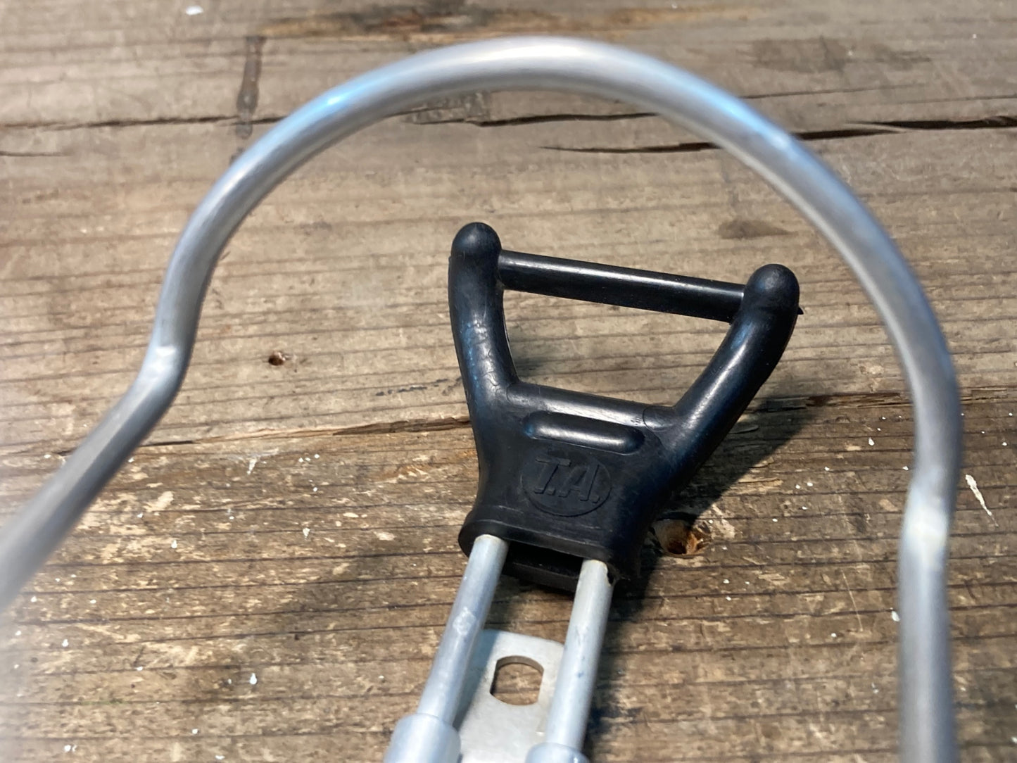 IO835 TA SPECIALITIES ボトルケージ