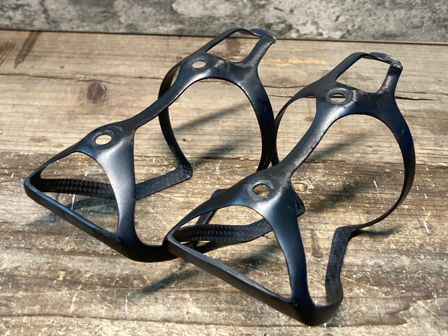 IJ395 メリダ MERIDA DBG008K カーボンボトルケージ CARBON CAGES 2個セット ブラック