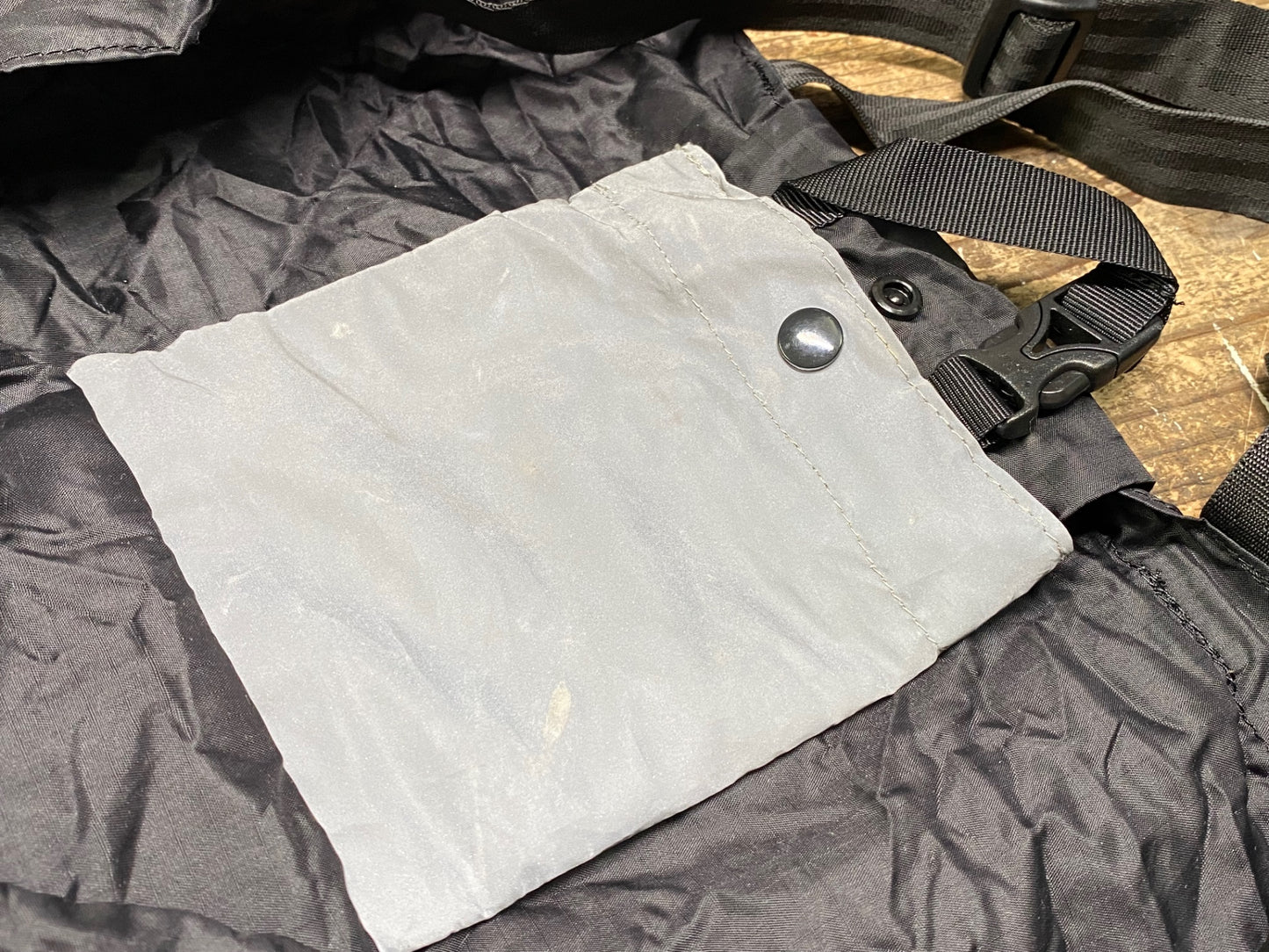 IW496 クローム CHROME INDUSTRIES SAFETY POCKET SHOULDER BAG ショルダーバック リフレクト 黒