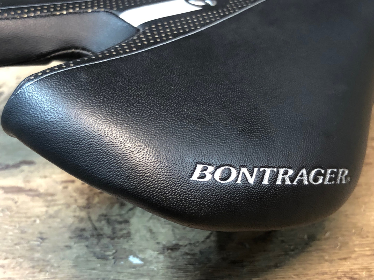 IH116 ボントレガー BONTRAGER アフィニティ Affinity RXL サドル カーボンレール 黒 138mm