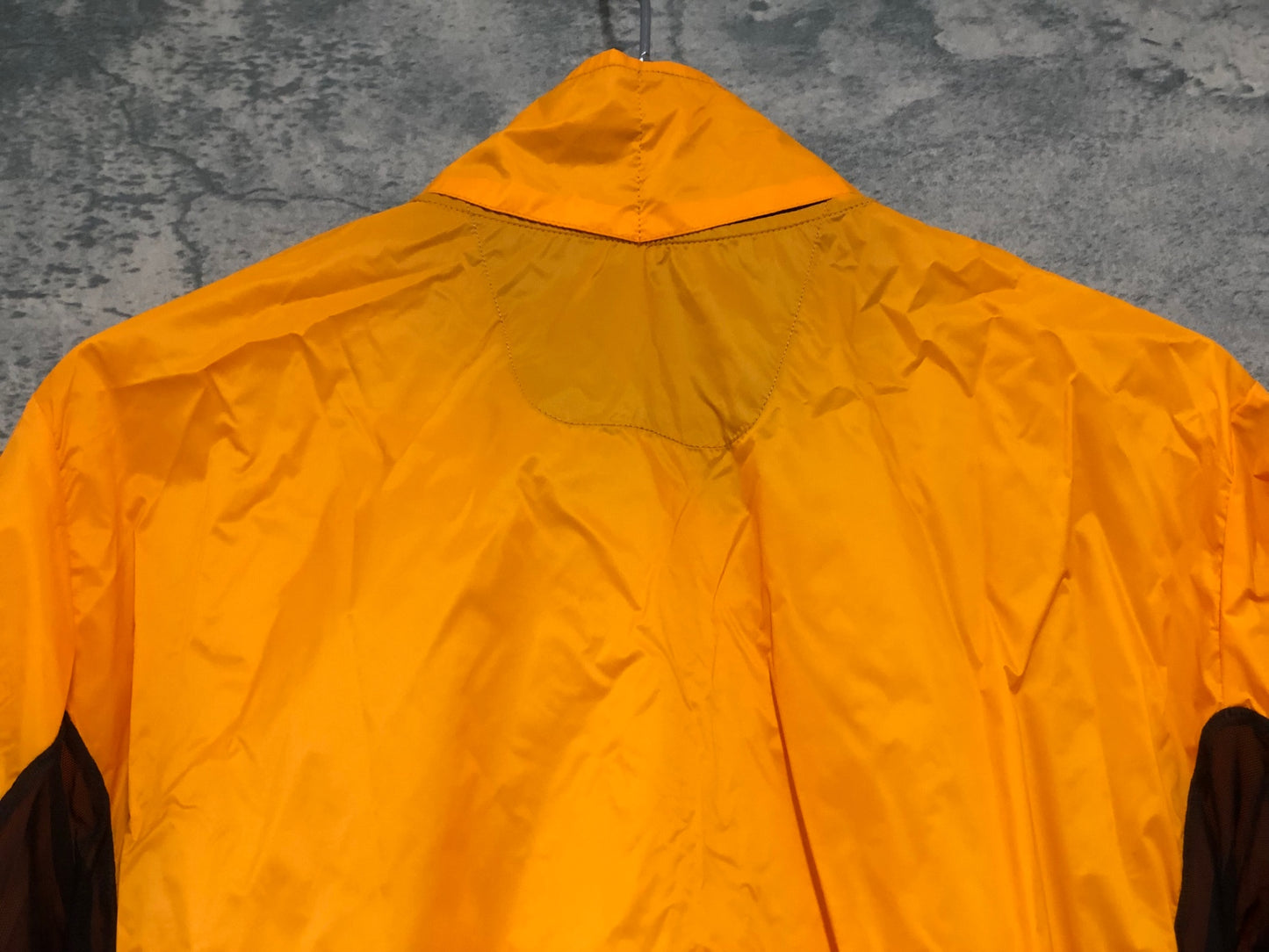 IV205 ドットアウト DOTOUT 長袖 ウインドブレイカー オレンジ L