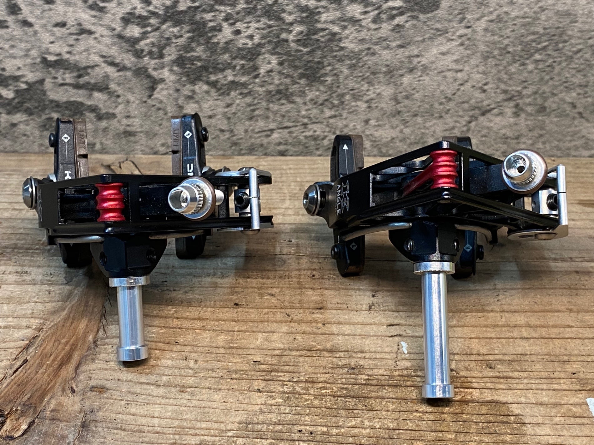 IS641 KCNC CB3 ANGLE キャリパーブレーキ 黒 前後セット – BICI