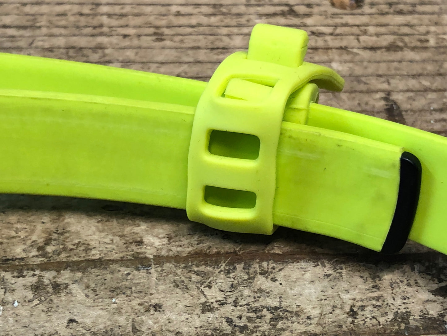 IX296 オットーロック OTTOLOCK 鍵 ロック 黄緑