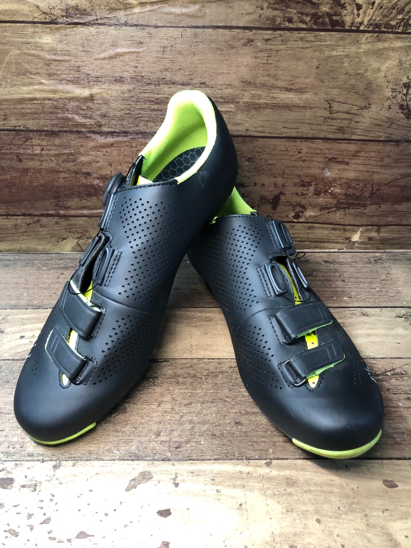 IM125 フィジーク FIZIK R4 ROAD SHOES 42.5サイズ ビンディングシューズ ※左足側面傷あり、クリート付き