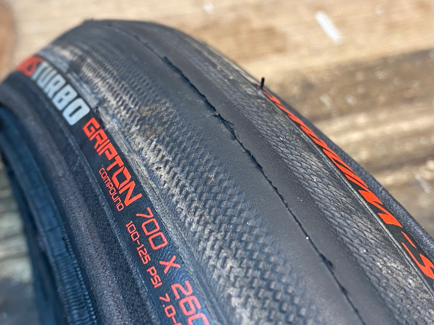 IW616 スペシャライズド SPECIALIZED S-WORKS TURBO GRIPTON 700x26C 二本セット