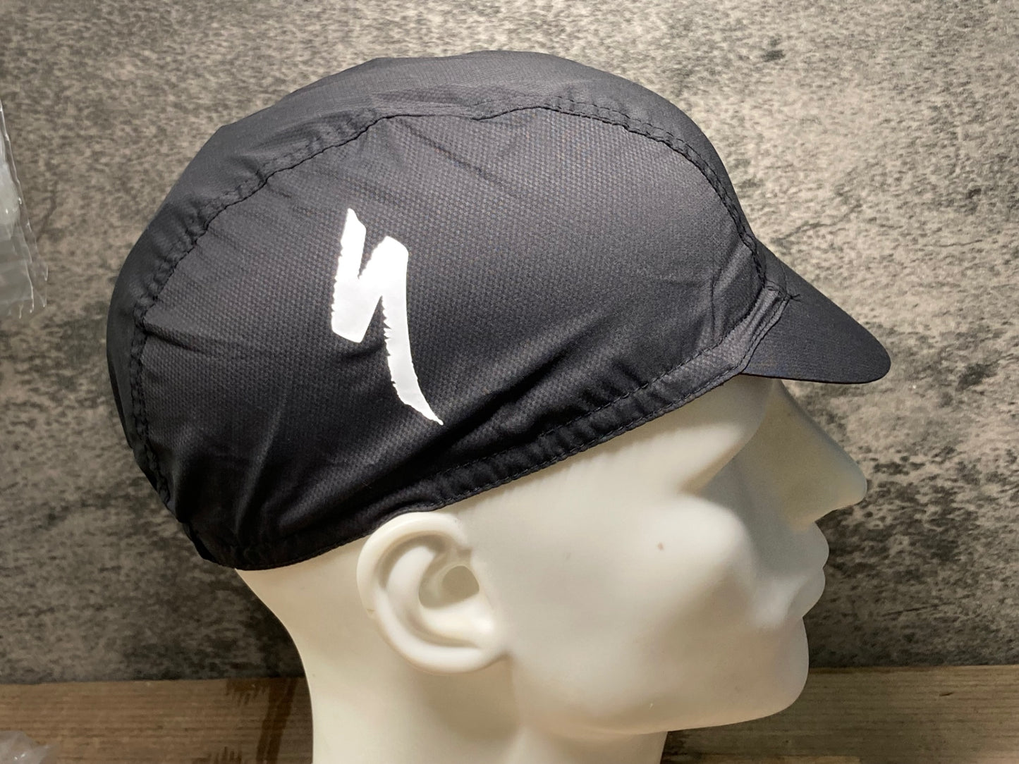 IY525 スペシャライズド SPECIALIZED サイクルキャップ 黒 フリーサイズ