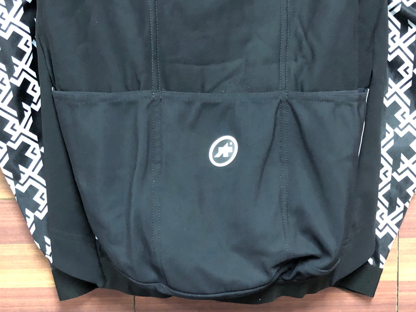 IN850 アソス ASSOS MelleGT 防風 裏起毛 サイクルジャケット S ブラック