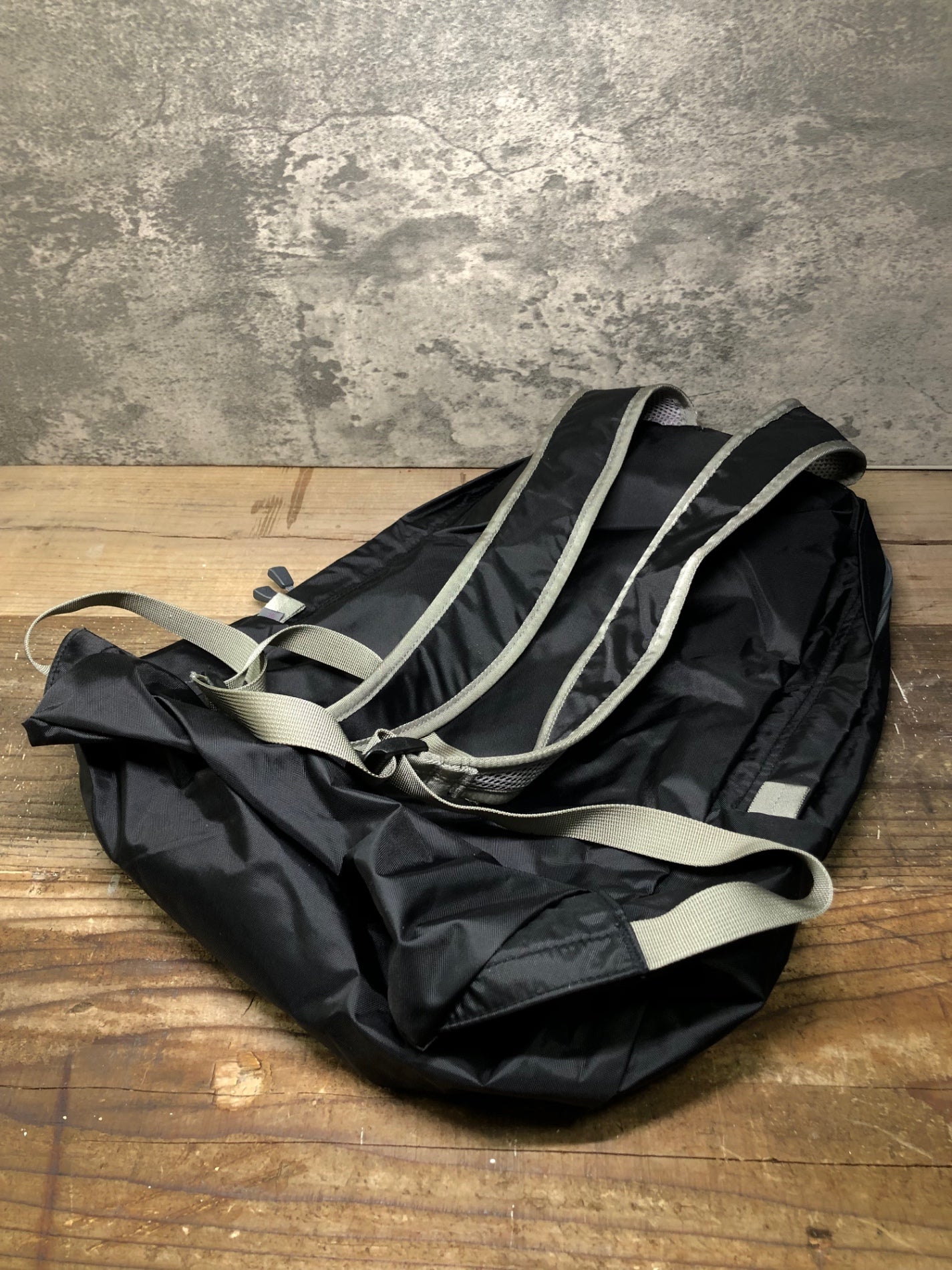 IM470 モンベル mont-bell リュック バックパック 黒