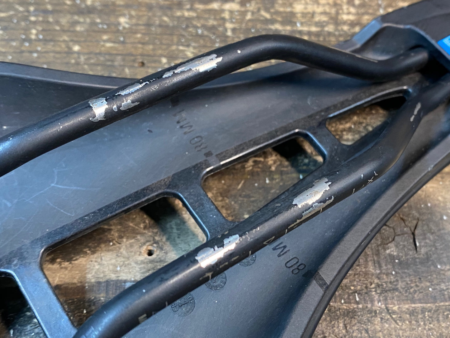 IS572 シマノプロ SHIMANO PRO ステルス Stealth サドル ステンレスレール 実測143mm