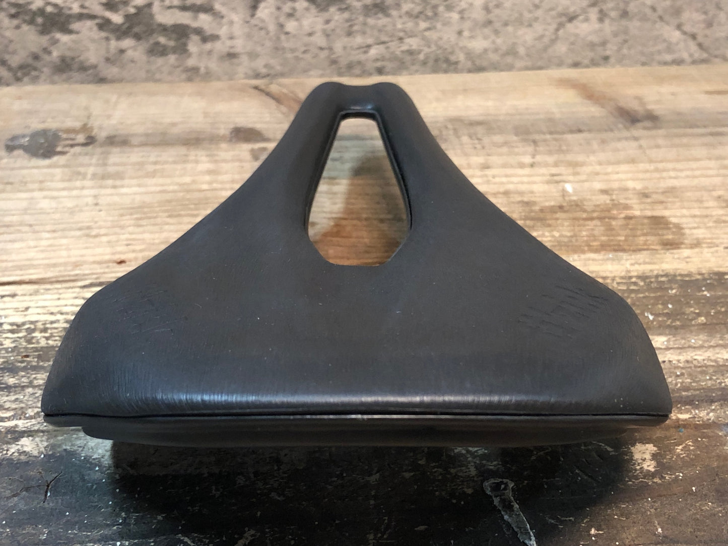 IX558 フィジーク Fizik ヴェント アルゴ VENTO ARGO 00 サドル カーボンレール 140mm