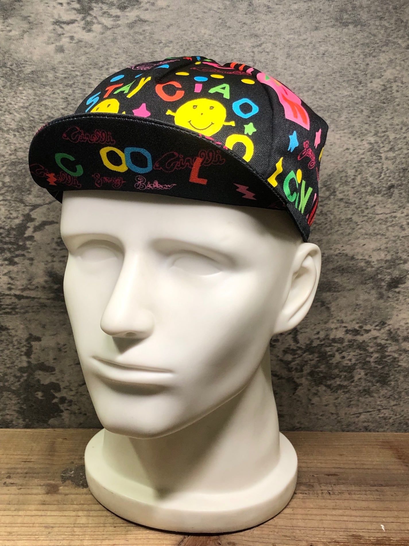 IN190 チネリ Cinelli サイクルキャップ 黒 総柄