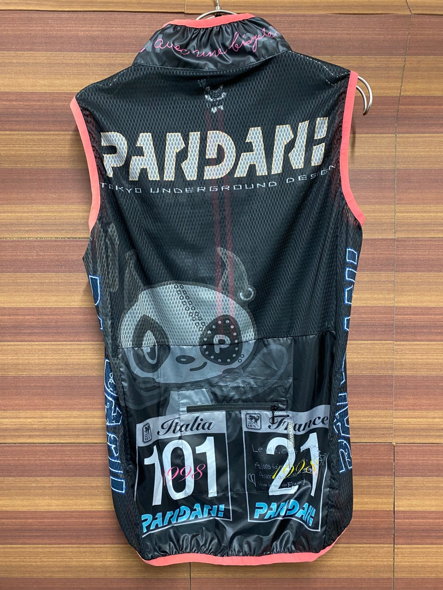 IQ216 パンダーニ PANDANI ジレ サイクルベスト 黒 ピンク S