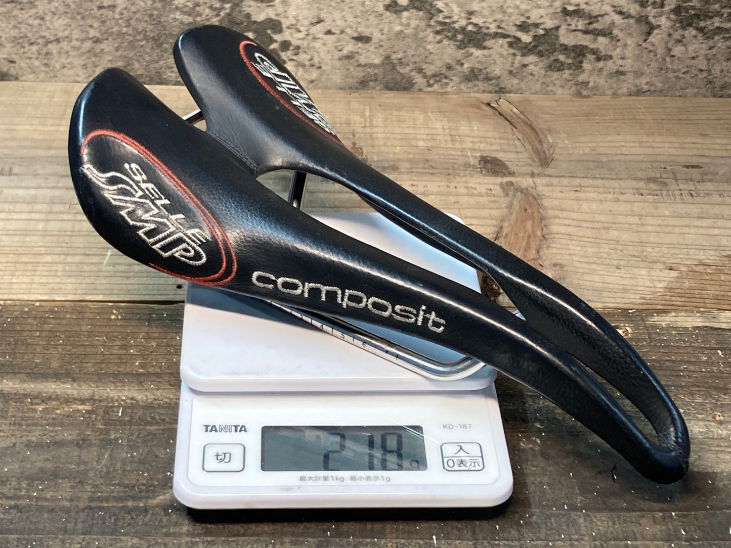 IP276 SELLE SMP composit サドル 黒 inox tubeレール