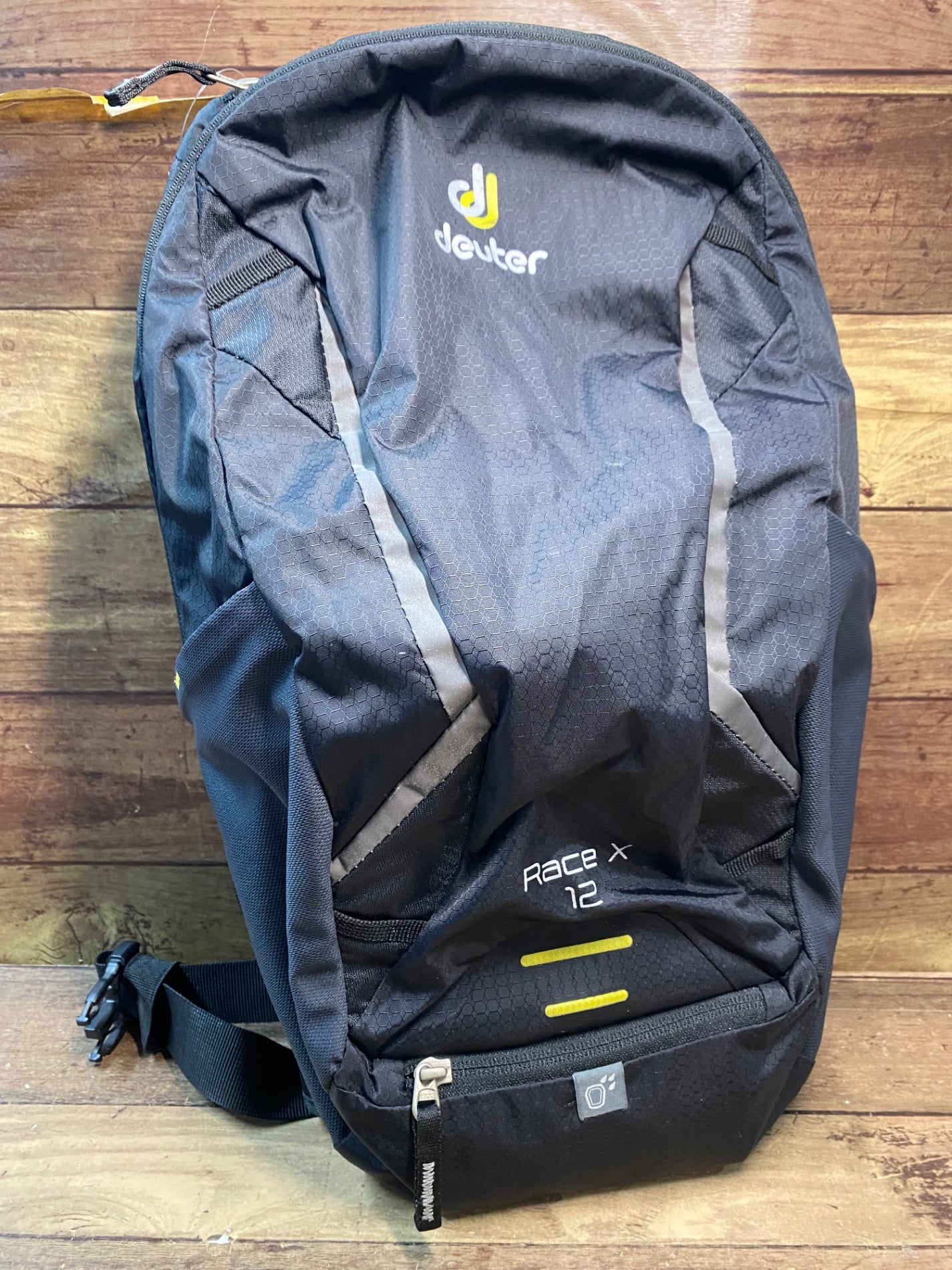 IH171 ドイター deuter Race X 12 リュック バックパック 黒