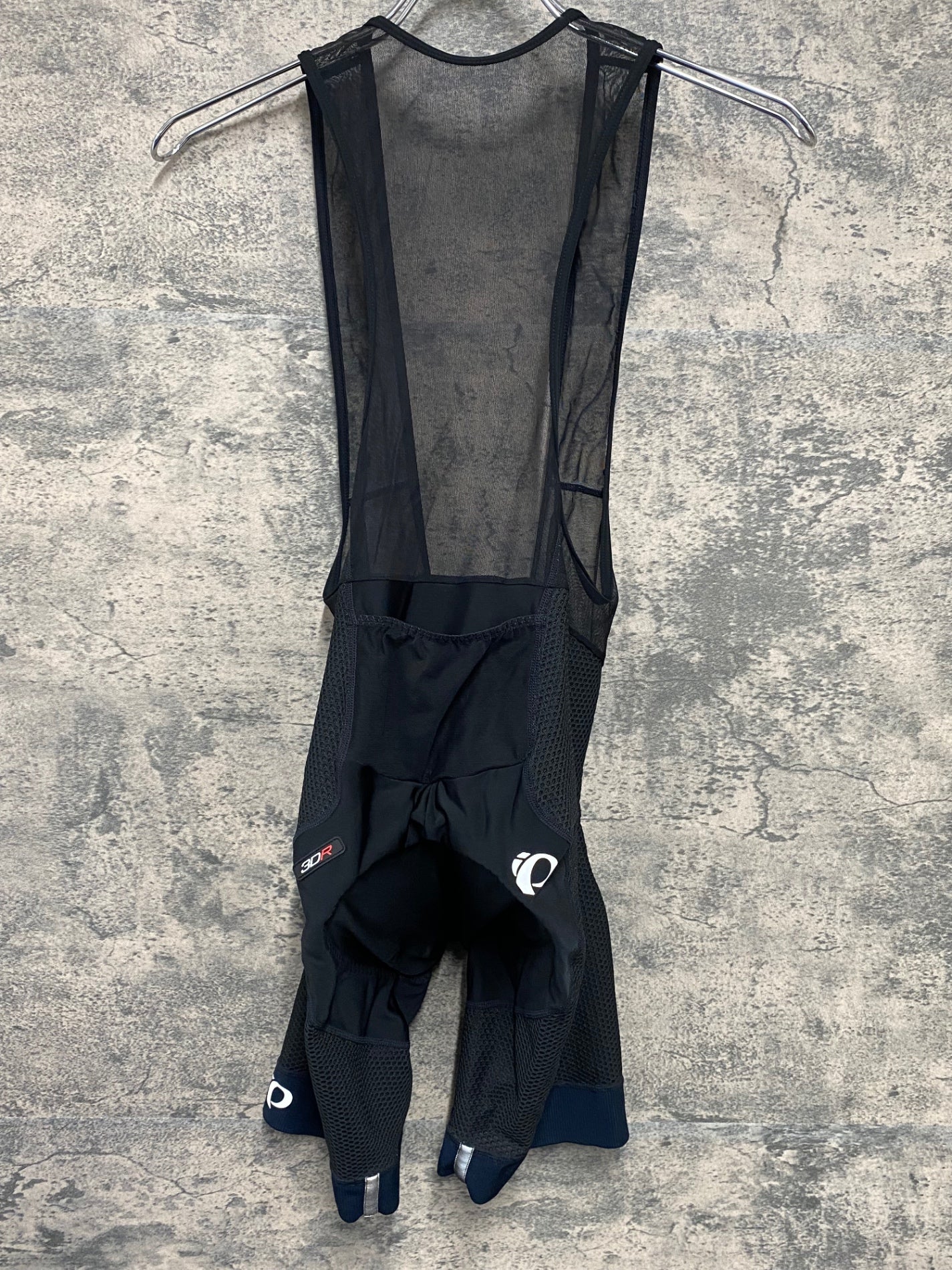 IY680 パールイズミ PEARL iZUMi ビブショーツ M 3DR 黒