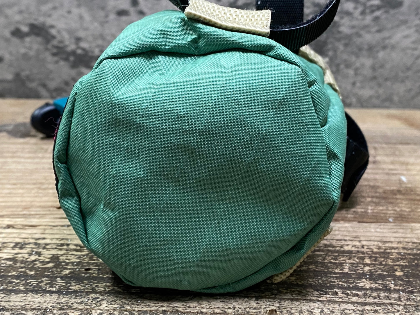IZ988 ビッチン BTCHN stem bag sand ステムバッグ グリーン
