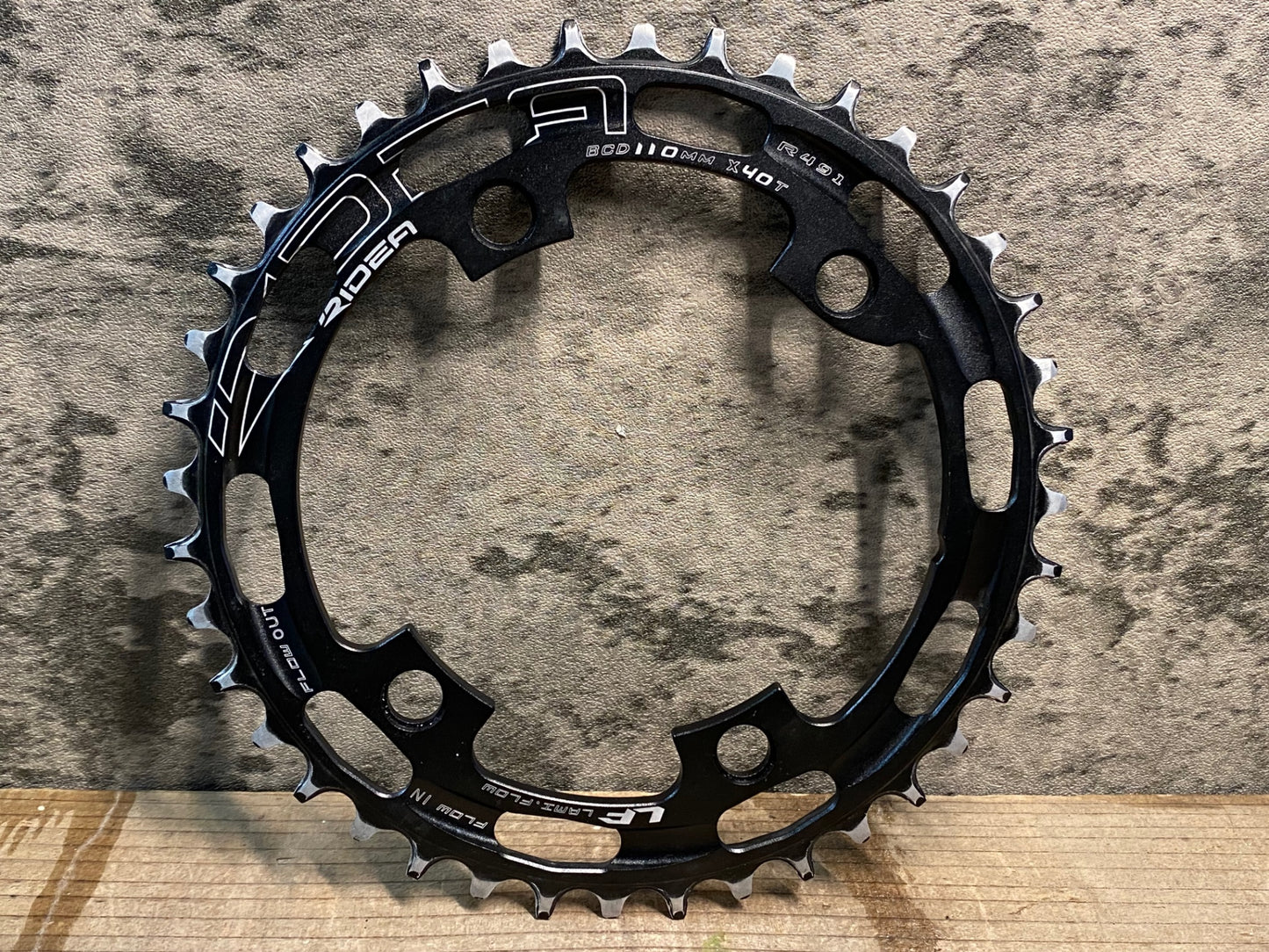 IX729 リデア RIDEA LAMI FLOW チェーンリング 黒 40T BCD110 シマノ11s