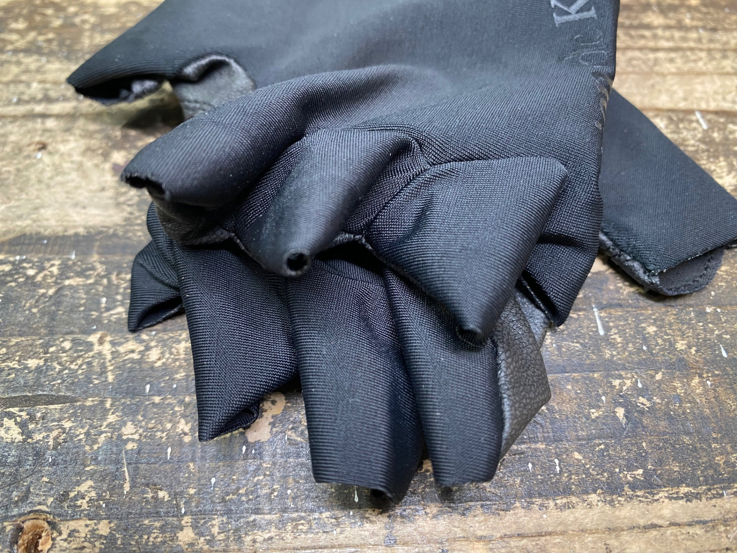 JB090 リオンドカペルミュール Lion de KAPELMUUR 指切り グローブ 黒 XS